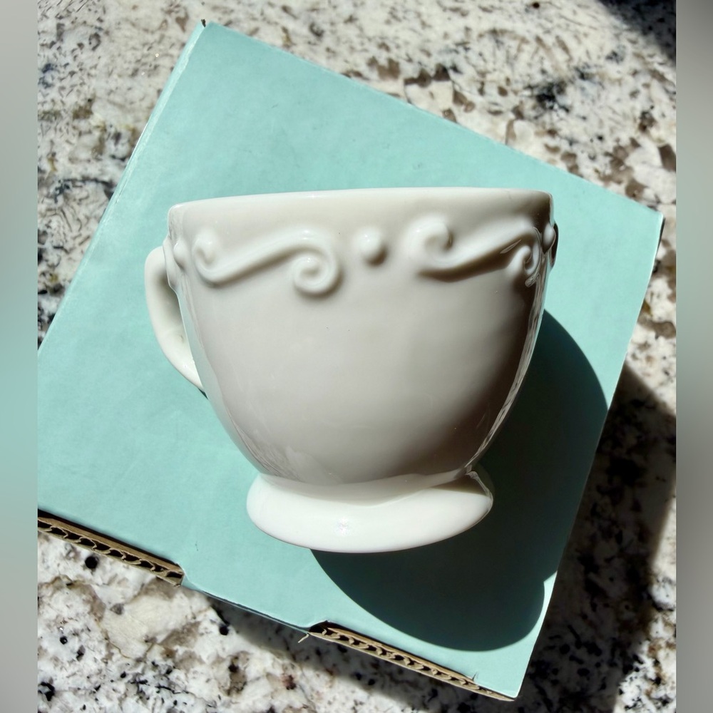 PartyLite P8106 Sidewalk Demitasse Votive Holder_White Porcelain Teacup